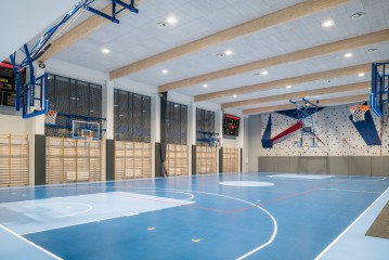 Centrum Sportu i Kultury VII LO Kraków 03