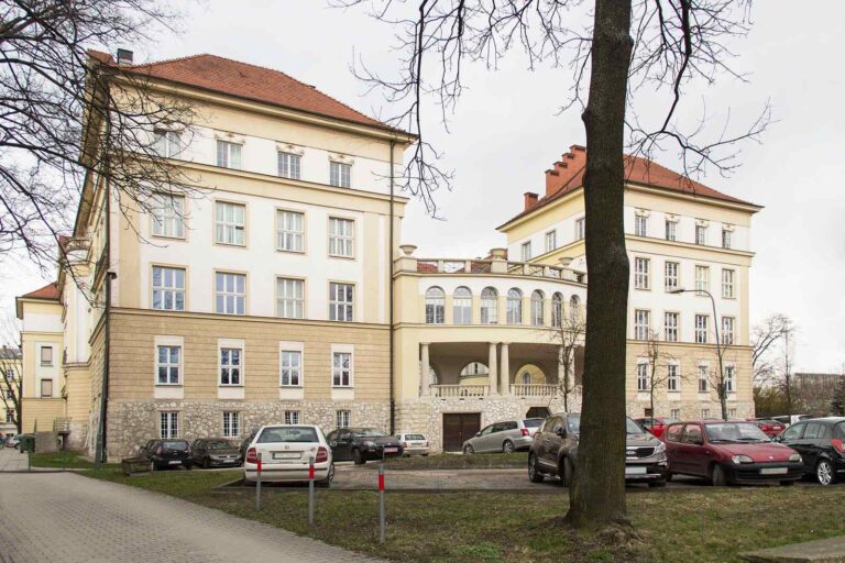 Collegium Medicum Uniwersytetu Jagiellońskiego, przebudowa Katedry Ginekologii i Położnictwa, Kraków