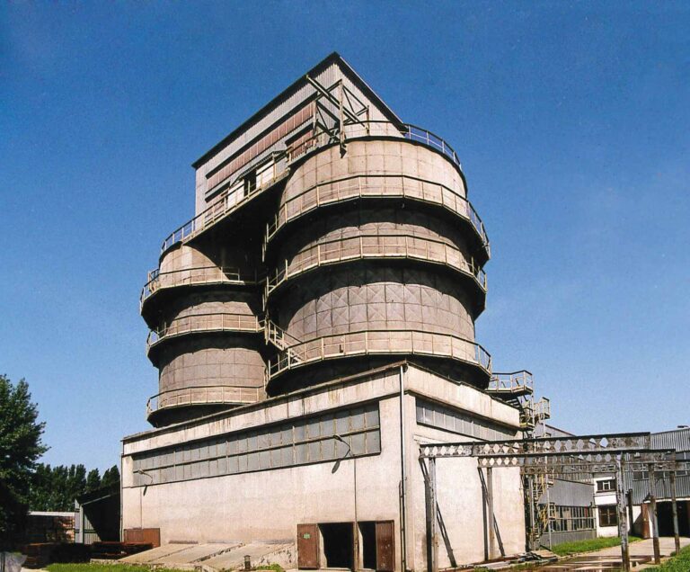 Zakład Ceramiki Budowlanej z estakadą popiołową, Kraków