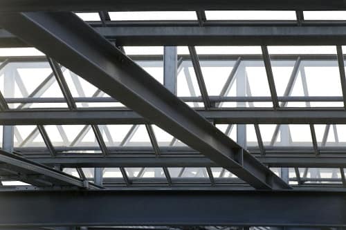 Jaką stal stosuje się do&nbsp;tworzenia konstrukcji stalowych?